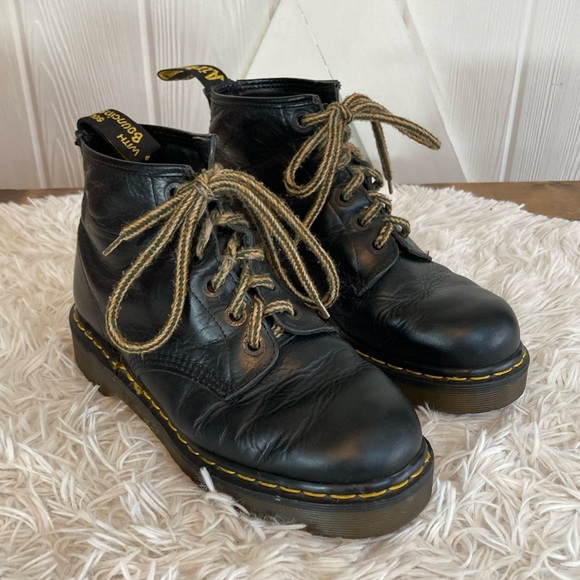 Doc. Marten Air Wair Boot - Picture 1 of 14